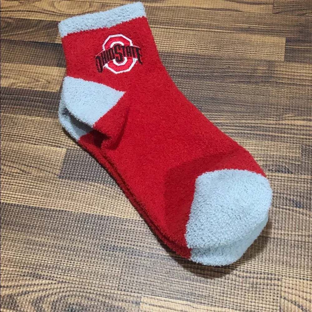 NWOT Ohio State Red & Gray Fuzzy Ankle Socks